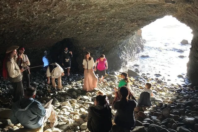 Dana Point Sea Cave Tide Pool Walk - Image 4