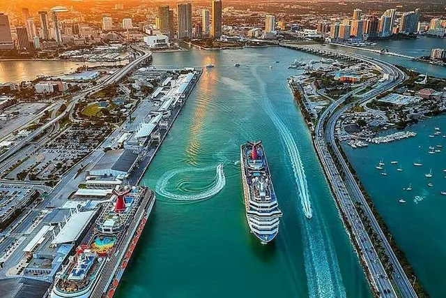 Miami Airport and Port Transfer - Image 3