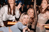 Las Vegas Club Crawl with Party Bus thumbnail 2