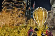 New York City Holiday Lights Bus Tour thumbnail 6