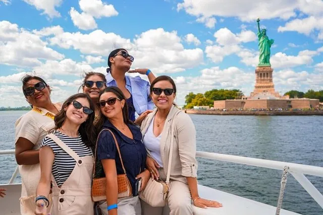New York City Statue of Liberty Boat Party - Image 4