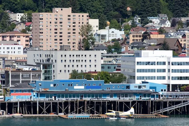 Juneau City Tour 90 min - Image 4