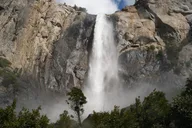 Yosemite Valley & Glacier Point Tour thumbnail 1
