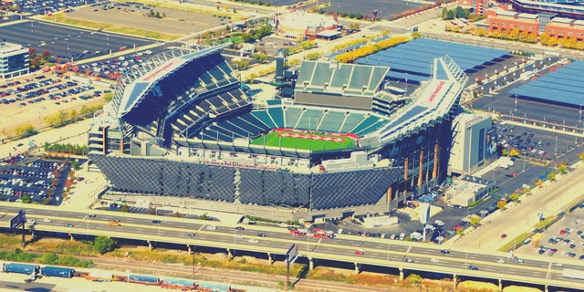 Philadelphia Eagles Football Game at Lincoln Financial Field - Image 1