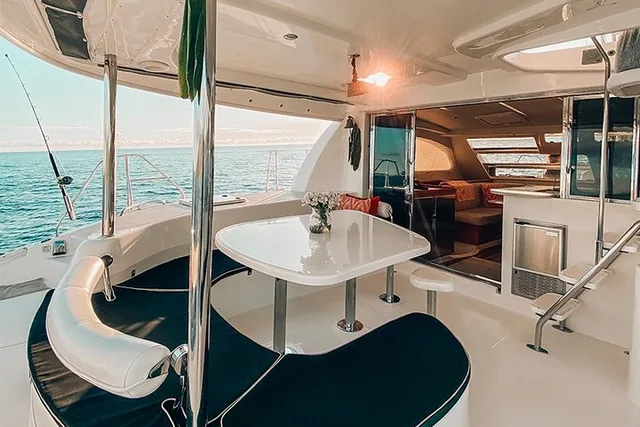 Oahu Snorkel Trip on a Yacht - Image 2