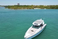 Miami Private Boat Tour with Jet Ski Rental thumbnail 2