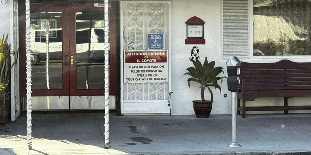 Los Angeles Manson Family Funeral Limo Tour - Image 5