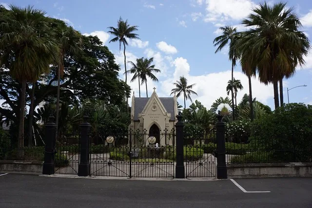 Honolulu Heritage Trail Walking Tour - Image 4