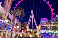 Las Vegas Strip Walking Tour with Local Guide thumbnail 3