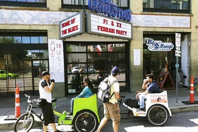 Austin Pedicab Tour of Live Music Landmarks - Image 5