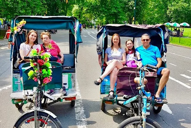 New York Central Park Pedicab Tour - Image 3