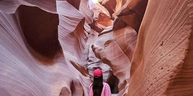 Las Vegas Grand Canyon and Antelope Canyon Tour - Image 1