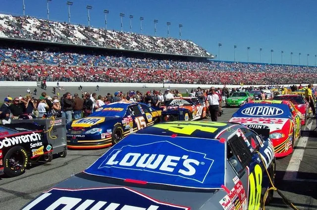 Daytona NASCAR Daytona 500 with Transportation - Image 1