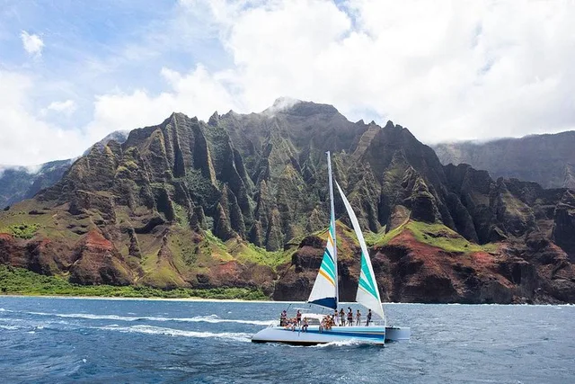 Kauai Na Pali Coast Snorkel and Sail Tour - Image 6