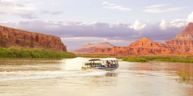 Moab Jet Boat Tour on Colorado River 1 hr - Image 2
