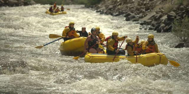 Cañon City Bighorn Sheep Canyon Rafting and Zipline Adventure - Image 2