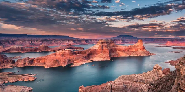 Las Vegas Antelope Canyon and Horseshoe Bend Airplane Tour - Image 5