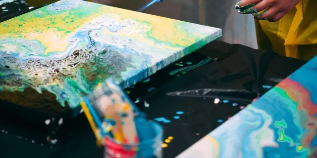 Houston Acrylic Pouring Art Experience - Image 3