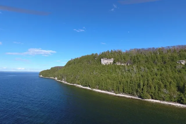 Door County Bluff Kayak Tour - Image 3