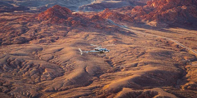 Las Vegas Valley of Fire Helicopter Tour with Landing - Image 5