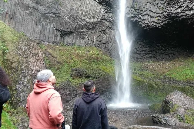 Portland Waterfalls and City Tour - Image 3