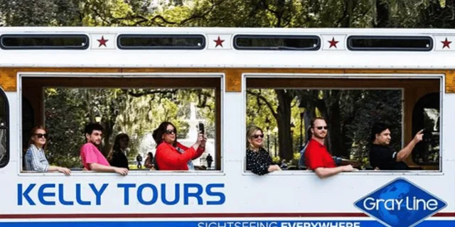 Savannah Guided Trolley Tour with Shuttle 1.5 hr - Image 4