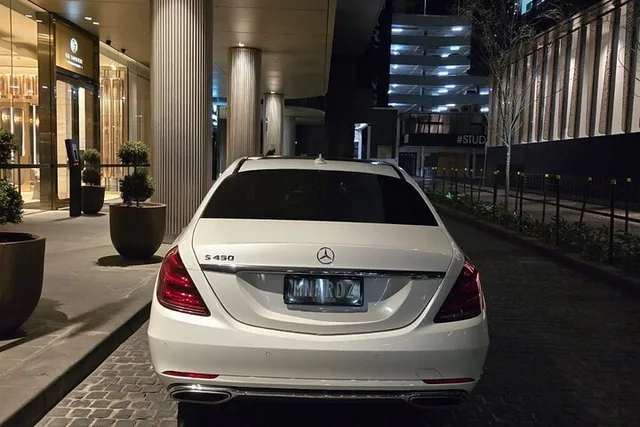 Melbourne Chauffeur Car & Limo Service - Image 5