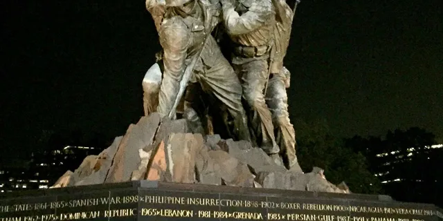 Washington DC Nighttime Sightseeing Tour - Image 3