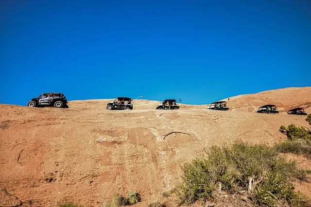 Moab 4X4 Adventure on Hells Revenge Trail 3 hr - Image 3