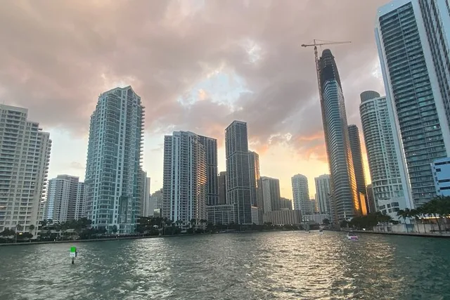 Miami Skyline Happy Hour Cruise - Image 4