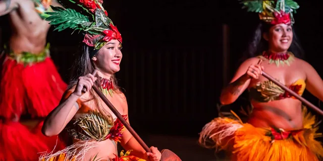 Kihei Gilligans' Island Luau with Dinner and Drinks - Image 4
