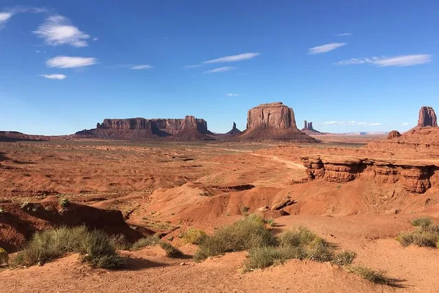 Monument Valley Scenic Tour 1.5 hr - Image 1
