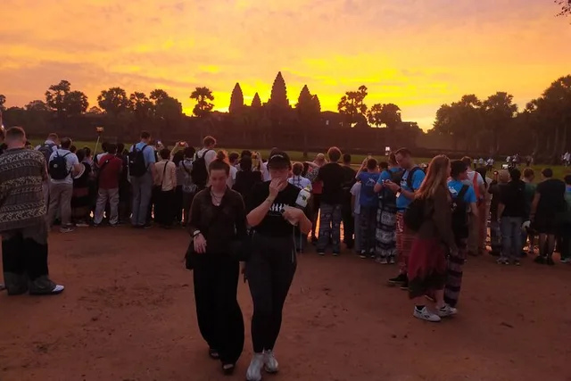 Siem Reap Sunrise & Temples Tour - Image 4