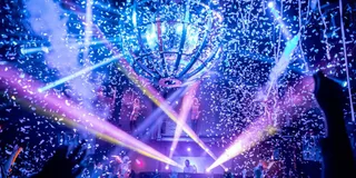 Las Vegas Club Crawl with Party Bus and Fast Entry
