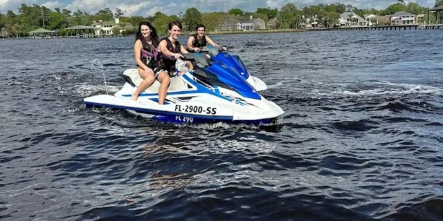 Jacksonville Jet Ski Rental on the Ortega River - Image 2