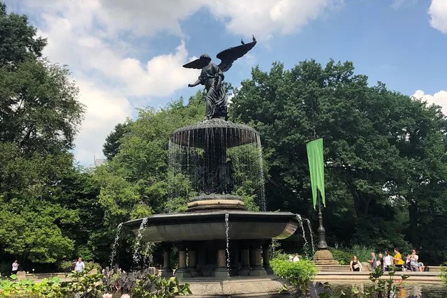 New York Central Park and Upper East Side Walking Tour - Image 1