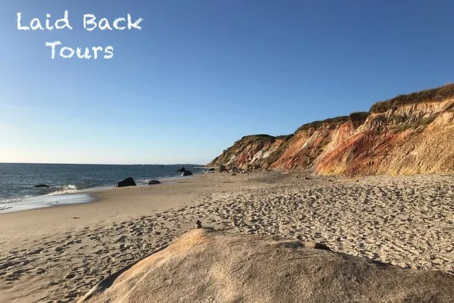 Marthas Vineyard Sightseeing Tour - Image 1