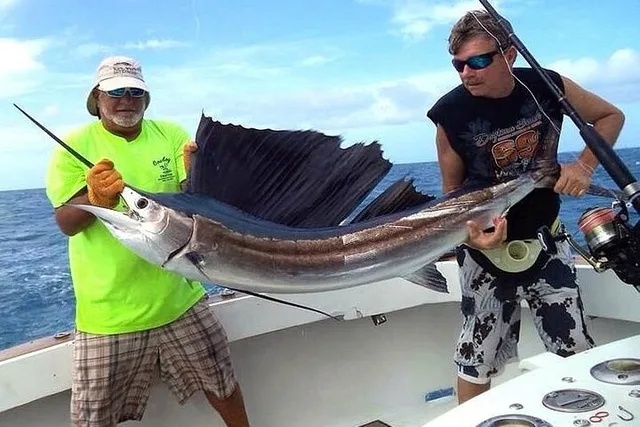 Key West Island Fishing Charter 4 hr - Image 1