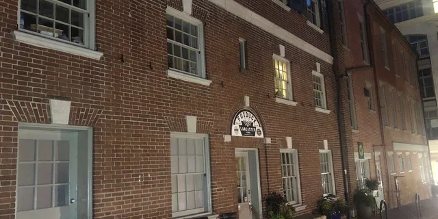 Lancaster Ghost Tour by Candlelight 1.5 hr - Image 4