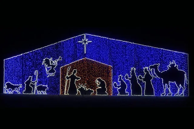 Branson Christmas Light Drive-Thru - Image 6