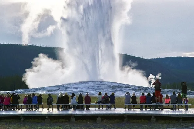 Jackson Hole Yellowstone National Park Tour - Image 6