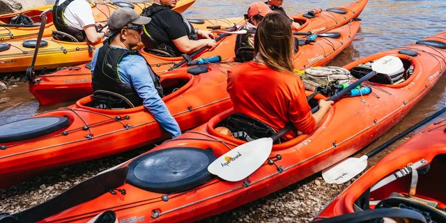 Las Vegas Black Canyon Kayak Tour with Emerald Cave - Image 6
