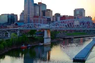 Nashville City Tour with Local Singer-Songwriter 2 hr thumbnail 2