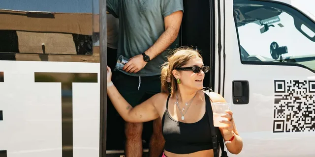 Las Vegas Pool Party Crawl with Party Bus - Image 3