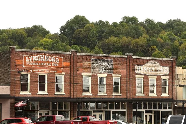 Nashville Jack Daniel's Distillery Tour - Image 2