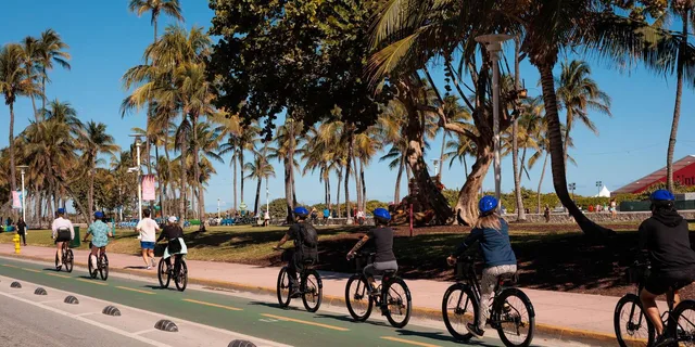 Miami Beach Bike and Food Tour - Image 6