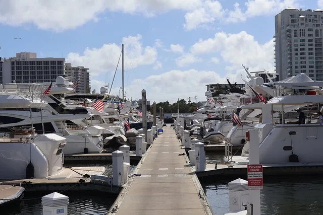 Fort Lauderdale Private Yacht Cruise - Image 4