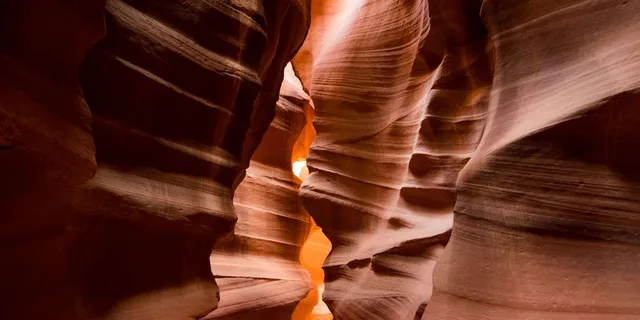 Las Vegas Antelope Canyon and Horseshoe Bend Tour with Lunch - Image 1