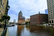Milwaukee Scavenger Hunt Walking Tour thumbnail 5
