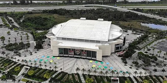 Miami Florida Panthers Ice Hockey Game Ticket 2.5 hr - Image 4